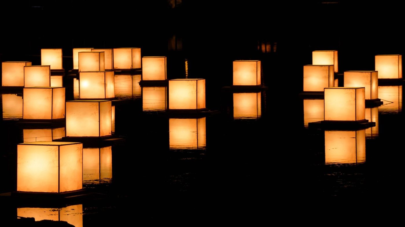 El Water Lantern Festival llevará sus farolillos flotantes a Madrid en septiembre