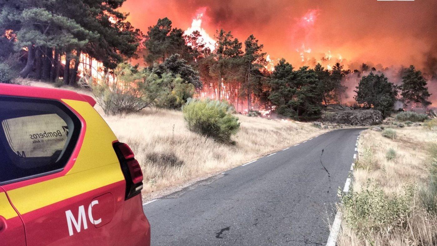 Incendios en Madrid y Ávila, en directo: evolución de los fuegos, calidad del aire, carreteras cortadas y última hora en tiempo real