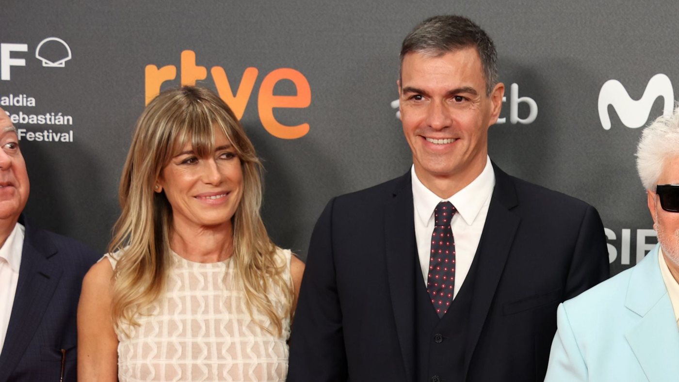 Moncloa califica de «causa política» la ratificación del juicio a Begoña Gómez