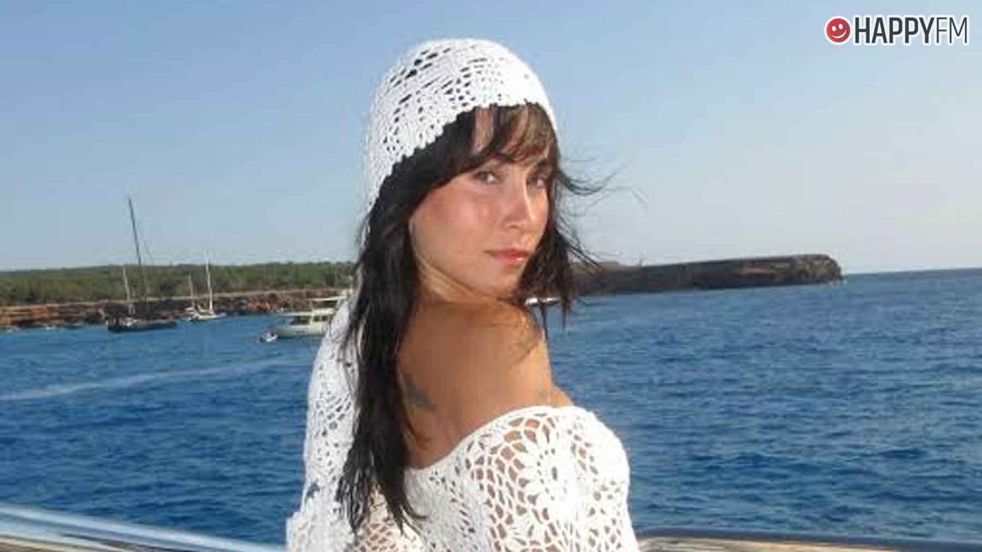 Aitana se fractura un dedo de la mano derecha horas antes de su concierto en Zaragoza