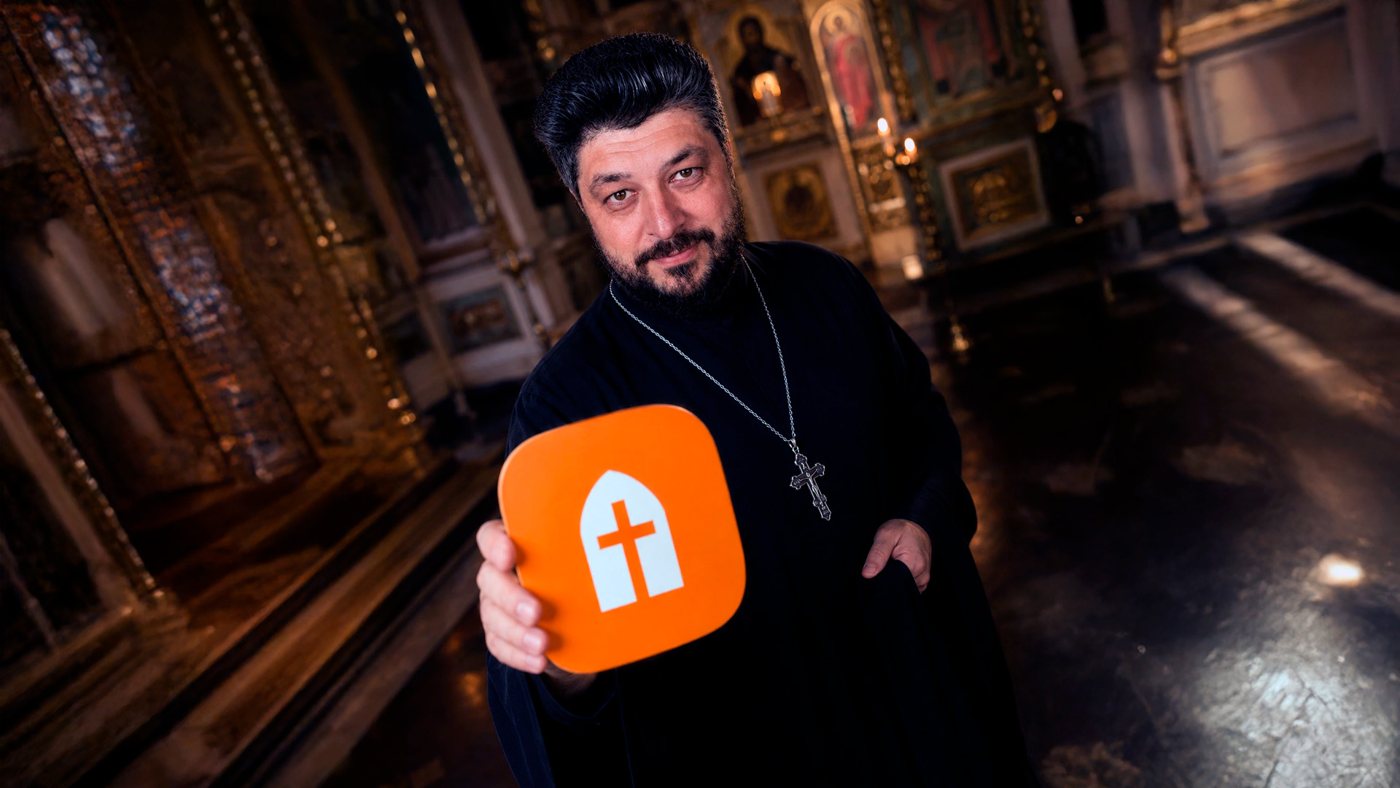 Un sacerdote ortodoxo ucraniano lanza D.O.M., una red social para cristianos de todas las confesiones