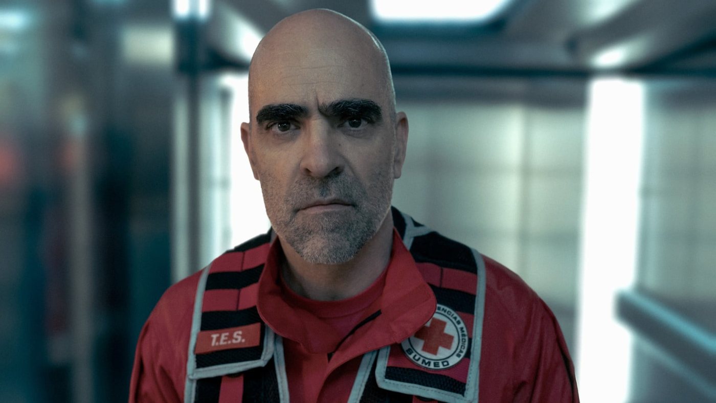 Luis Tosar (54 años), actor, sobre el ejército español: «Sinceramente, era el único sitio que me ofrecía lo que buscaba cuando era adolescente»