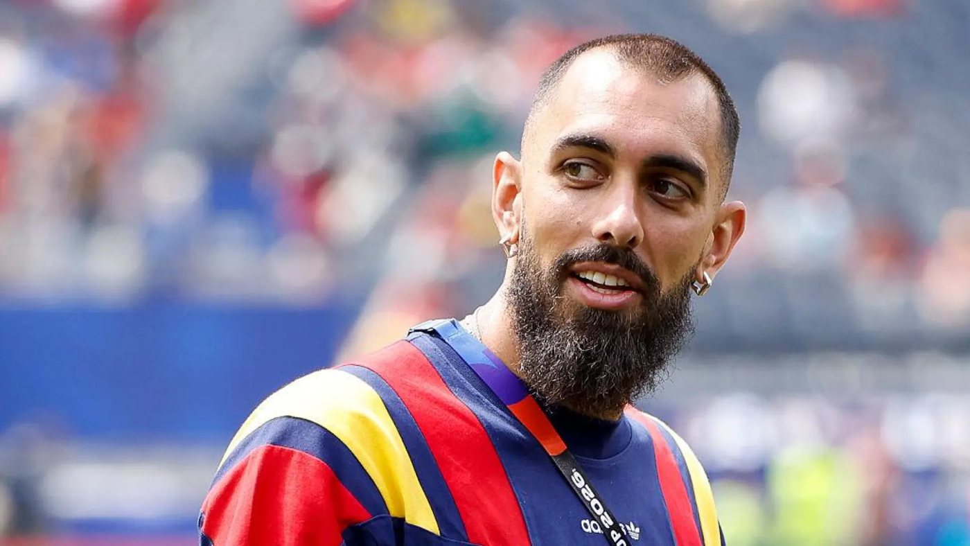 Borja Iglesias denuncia los precios «vergonzosos» de las entradas para la final del Mundial