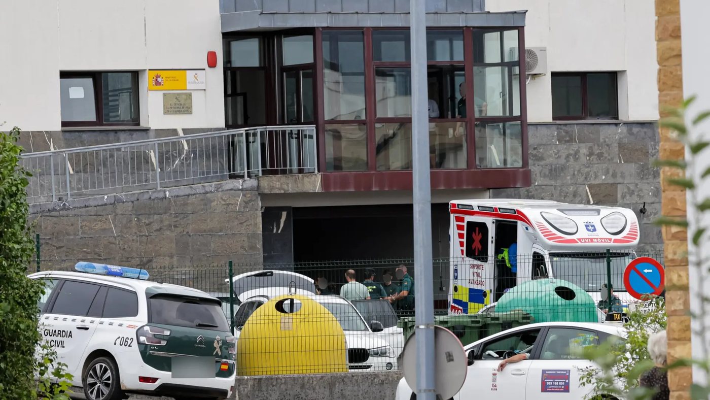 Muere abatido el guardia civil que asesinó a su expareja, también agente, en Llanes